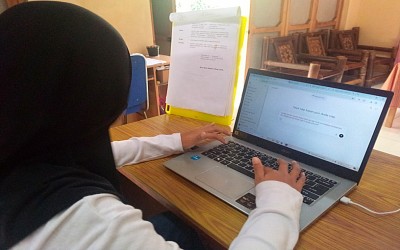 Tak Mau Tertinggal Zaman! Affi Belajar Teknologi AI di LKP Go Smart untuk Menghadapi Masa Depan Digital